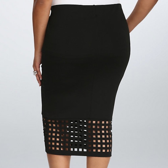 LASER CUT PENCIL SKIRT - Picture 2 of 2